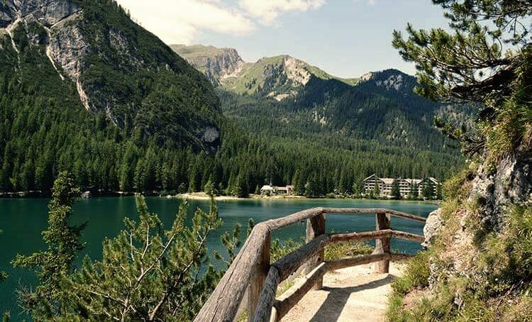 Giro attorno al Lago di Braies